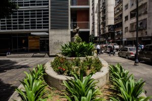 plaza el indio de chacao
