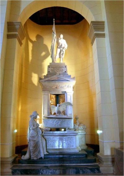 cenotafio-de-miranda